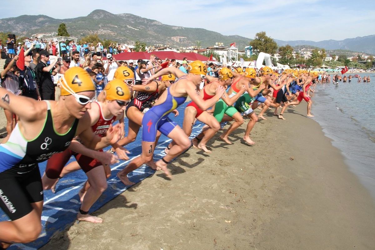 Alanya\'da Triathlon Heyecanı