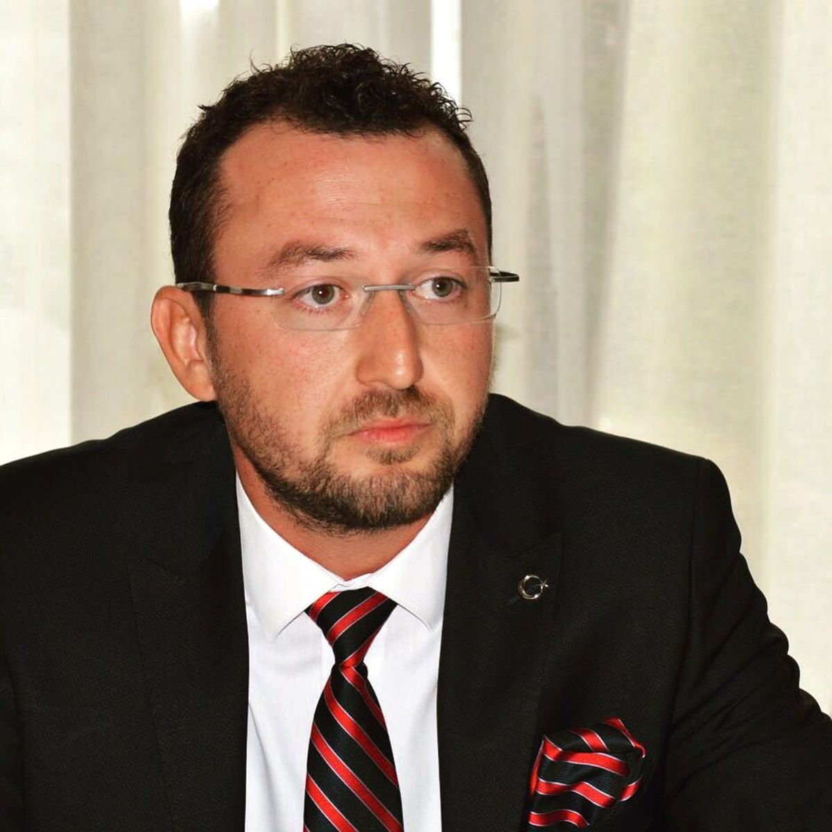 Aloğlu, Kendisini Gençliği ve Tecrübesizliğiyle Eleştirenlere Cevap Verdi
