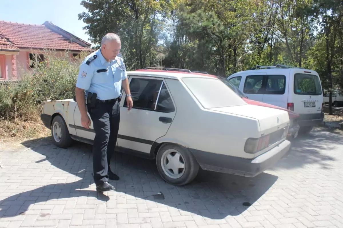 Çalınan Otomobil Polis Tarafından Terk Edilmiş Halde Bulundu