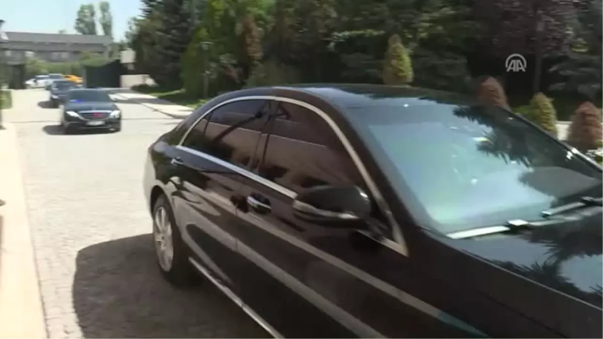 Çavuşoğlu, Katar Dışişleri Bakanı Şeyh Muhammed Bin Abdurrahman Al Thani\'yi Karşıladı