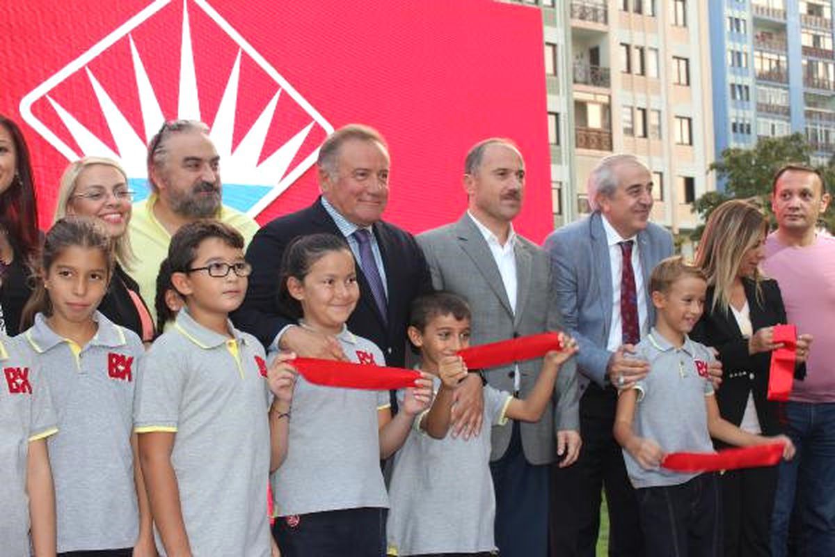 Enver Yücel: Bir Ülkenin Geleceği Eğitimdir