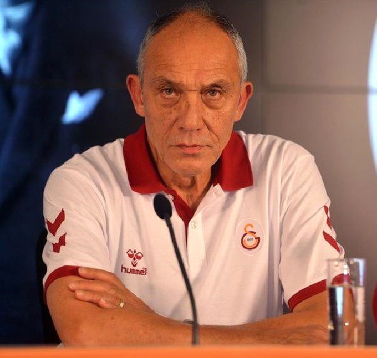 Galatasaray\'ın Coach\'u Erman Kunter Dha\'ya Özel Açıklamalarda Bulundu