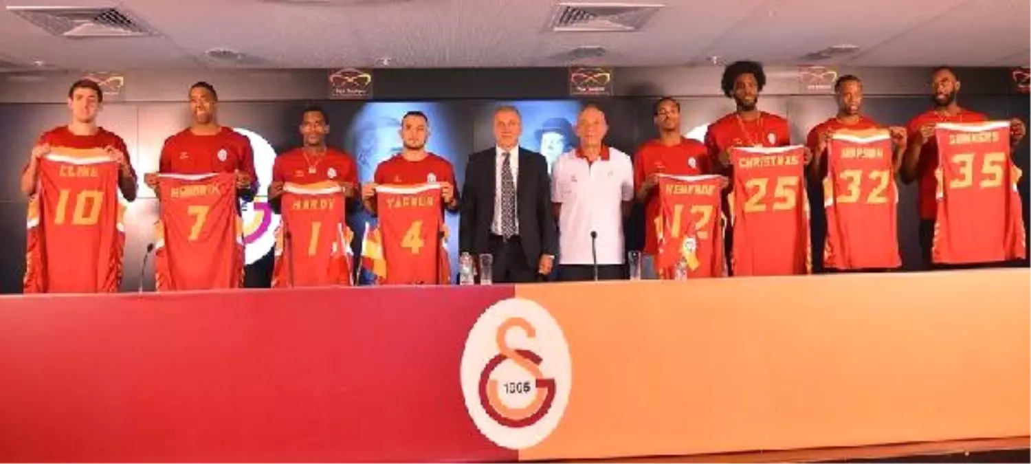 Galatasaray Odeabank Takım Lansmanı Yapıldı