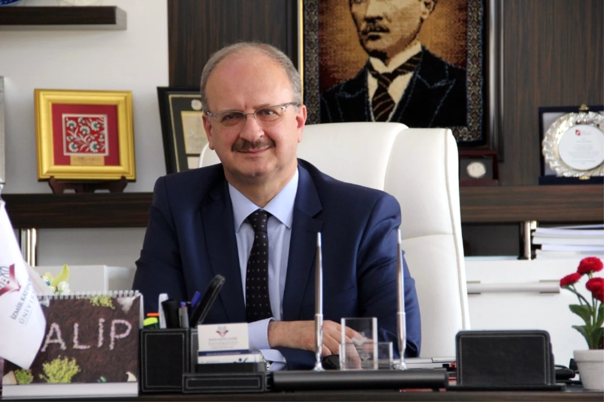 İzmir Katip Çelebi Üniversitesi Rektörü İstifa Etti