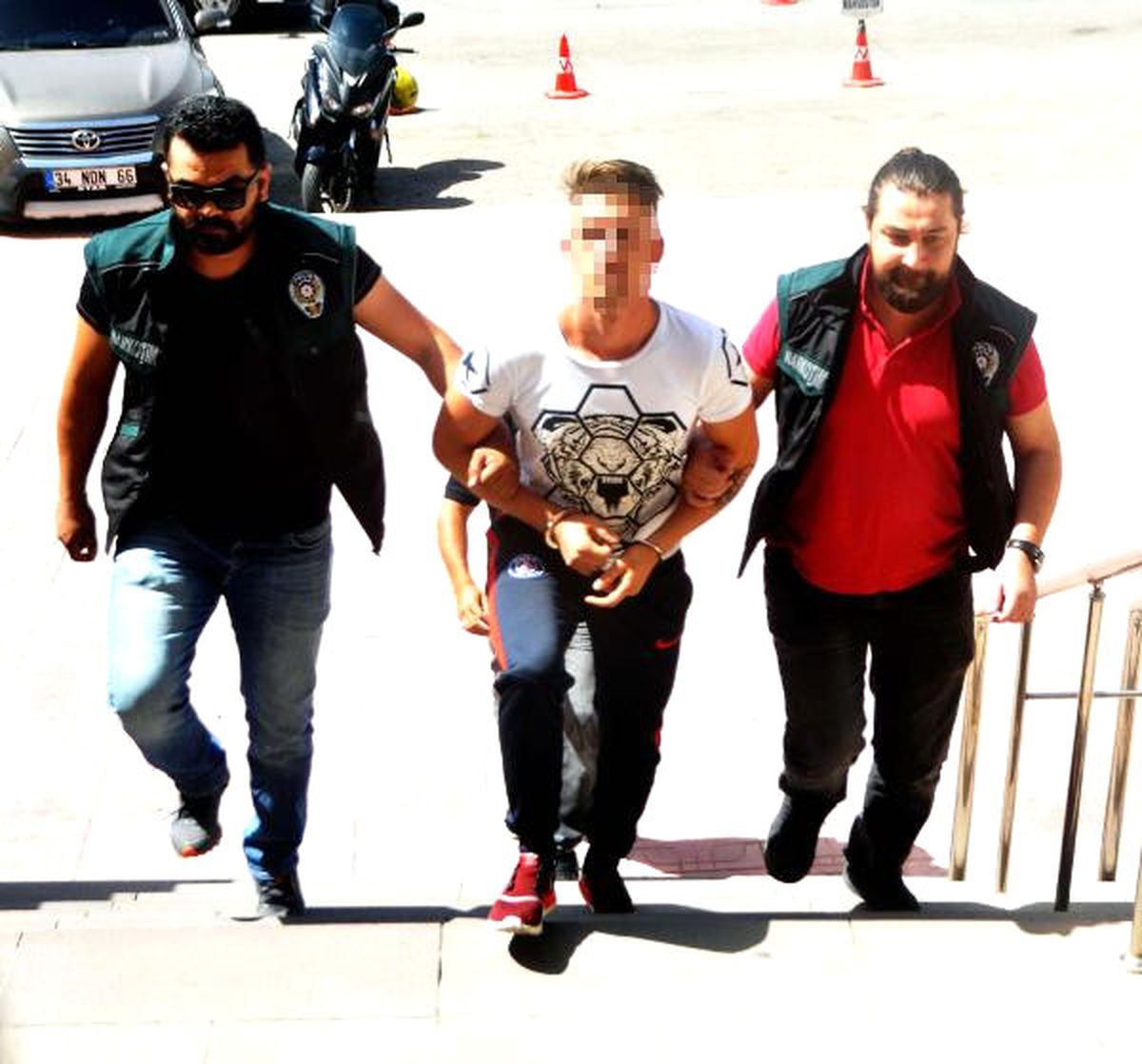 Kaçak Alman, Uyuşturucudan Tutuklandı