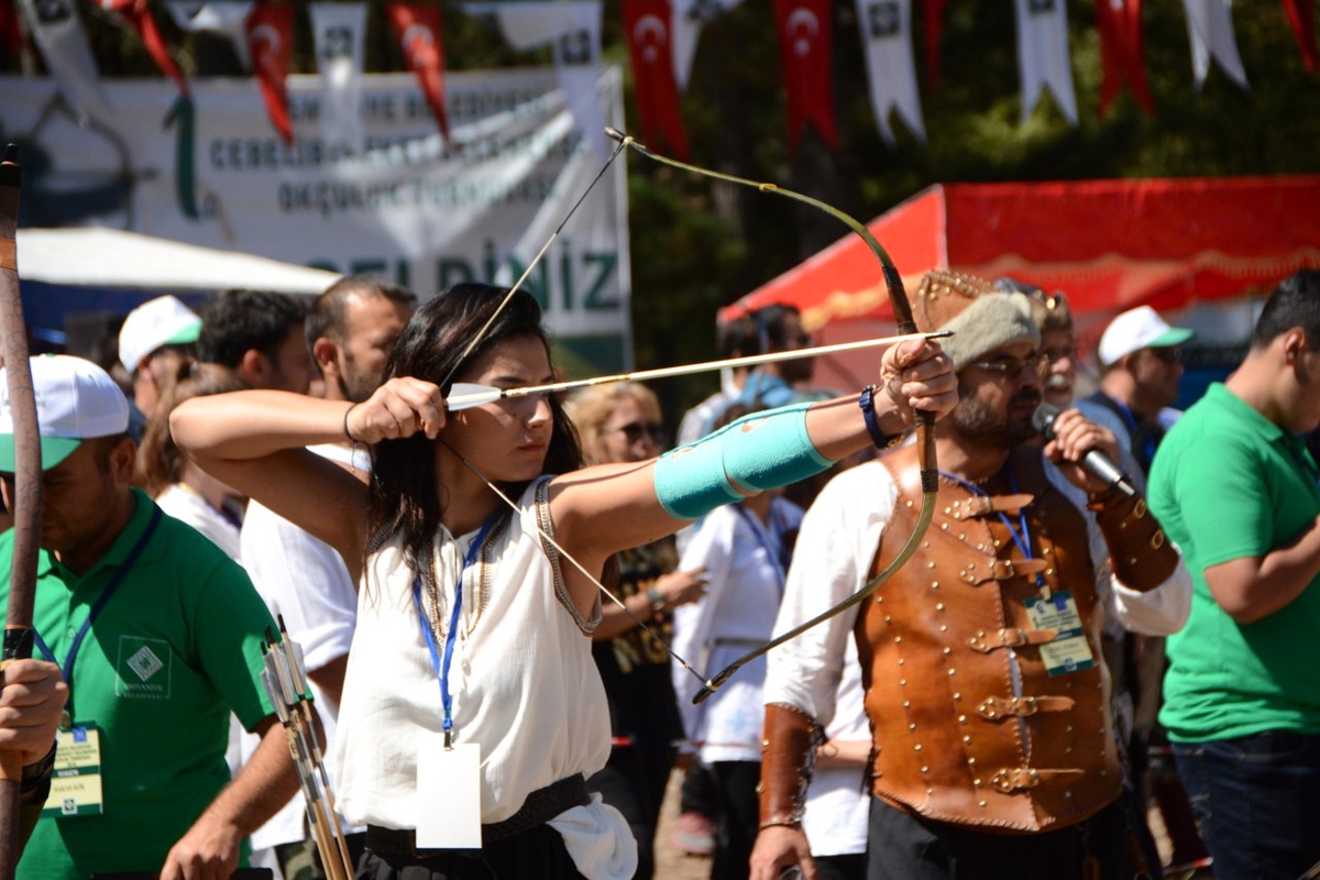 Osmaniye Belediyesi\'nden Geleneksel Okçuluk Turnuvası