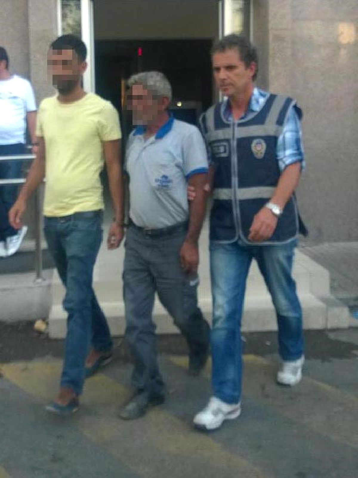 Tecavüzle Suçlanan 2 Sanığın Yargılanmasına Devam Edildi