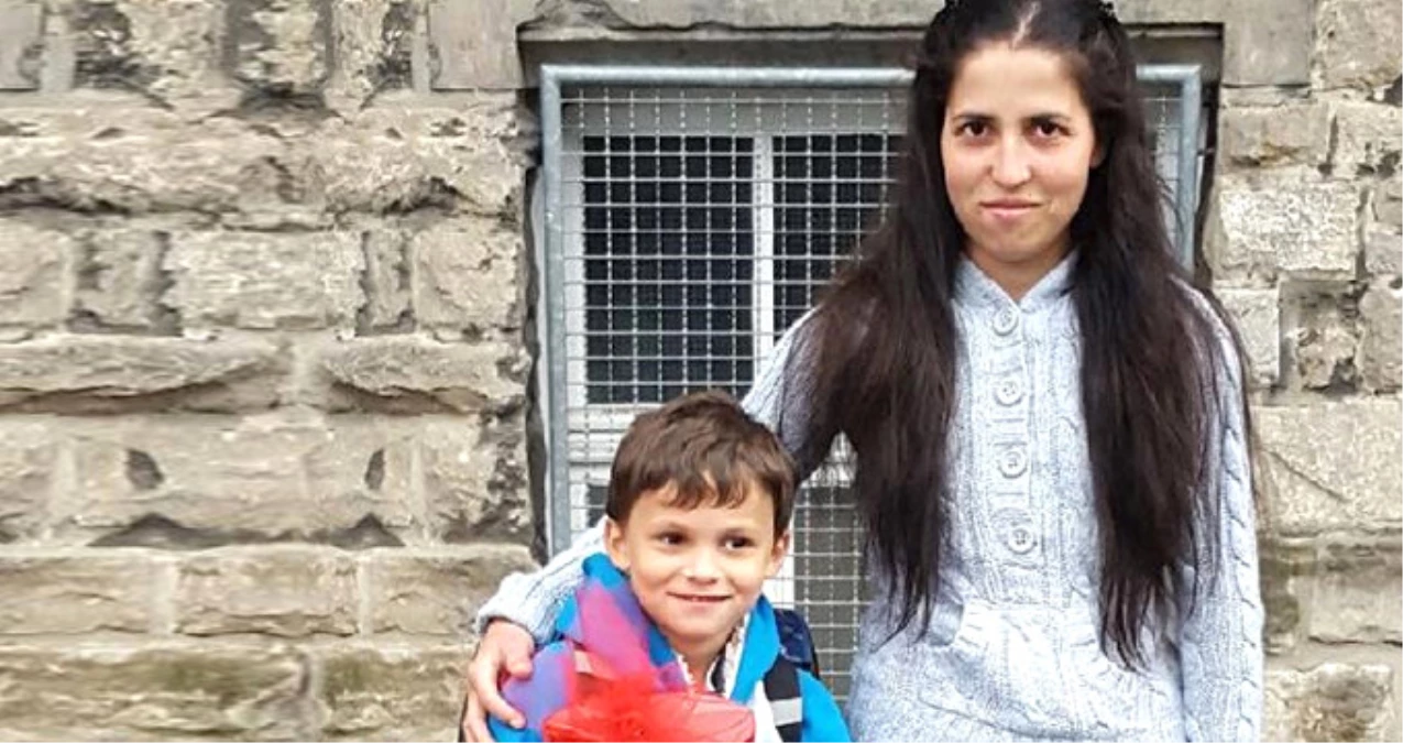 Almanya\'da Türk Anne ve Oğlu Alman Komşularının Evinde Öldürülmüş Halde Bulundu