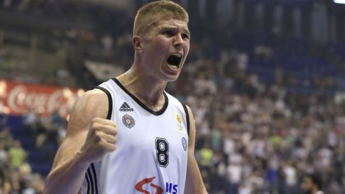 Anadolu Efes\'te Son Transfer Muric