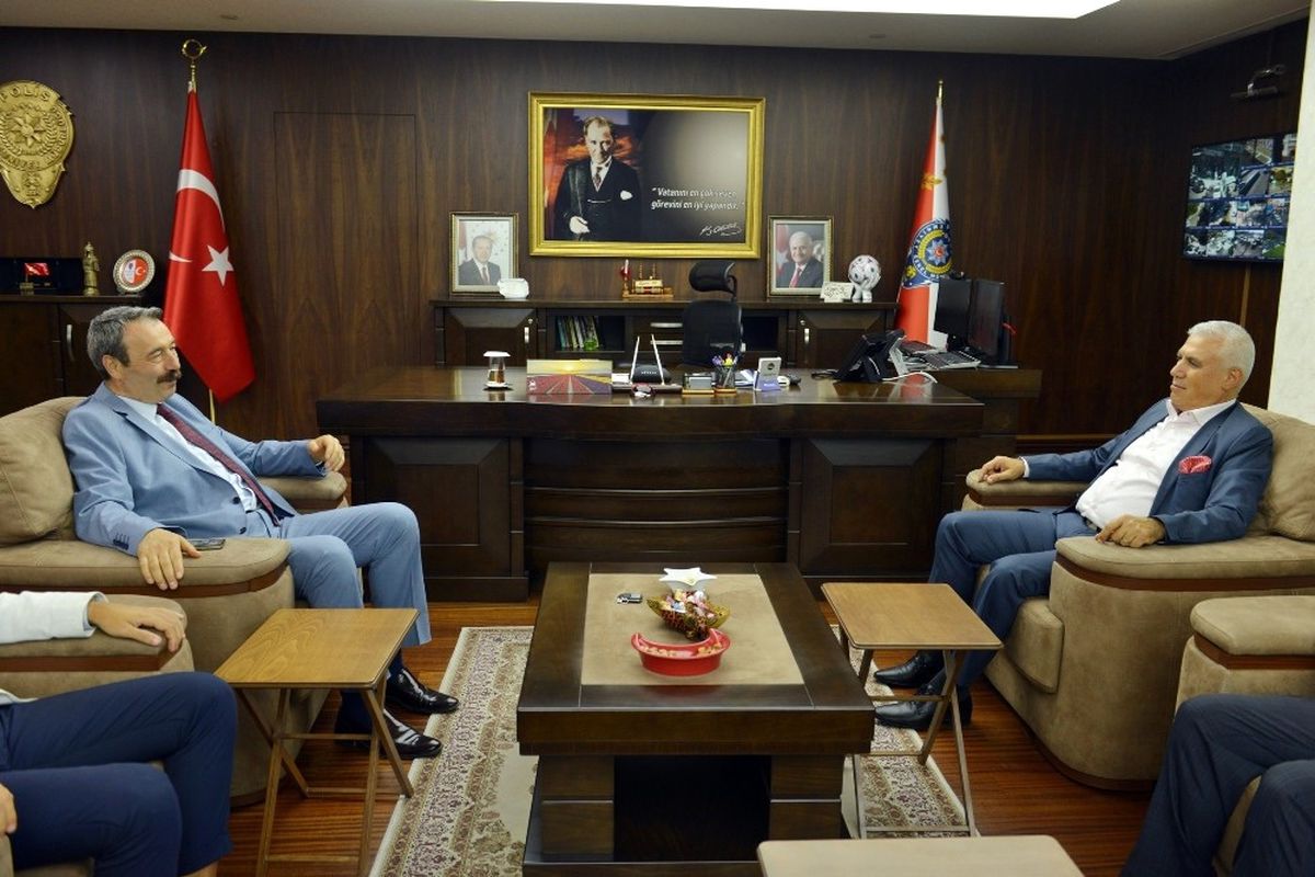 Bozbey\'den Ak\'a Ziyaret