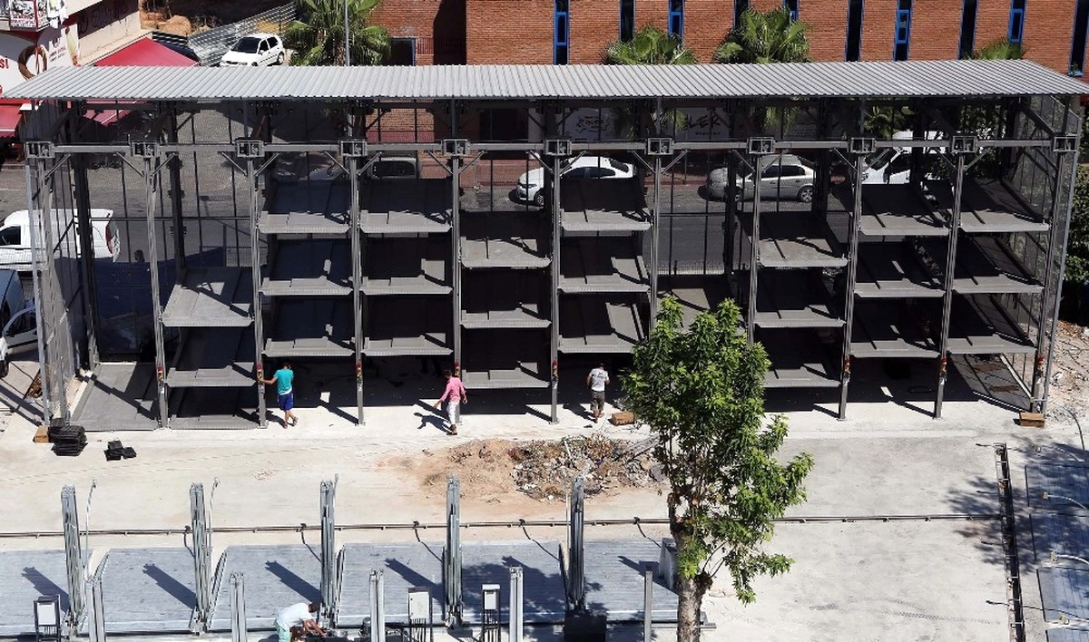 Büyükşehir\'den Otopark Sorununa Mekanik Çözüm
