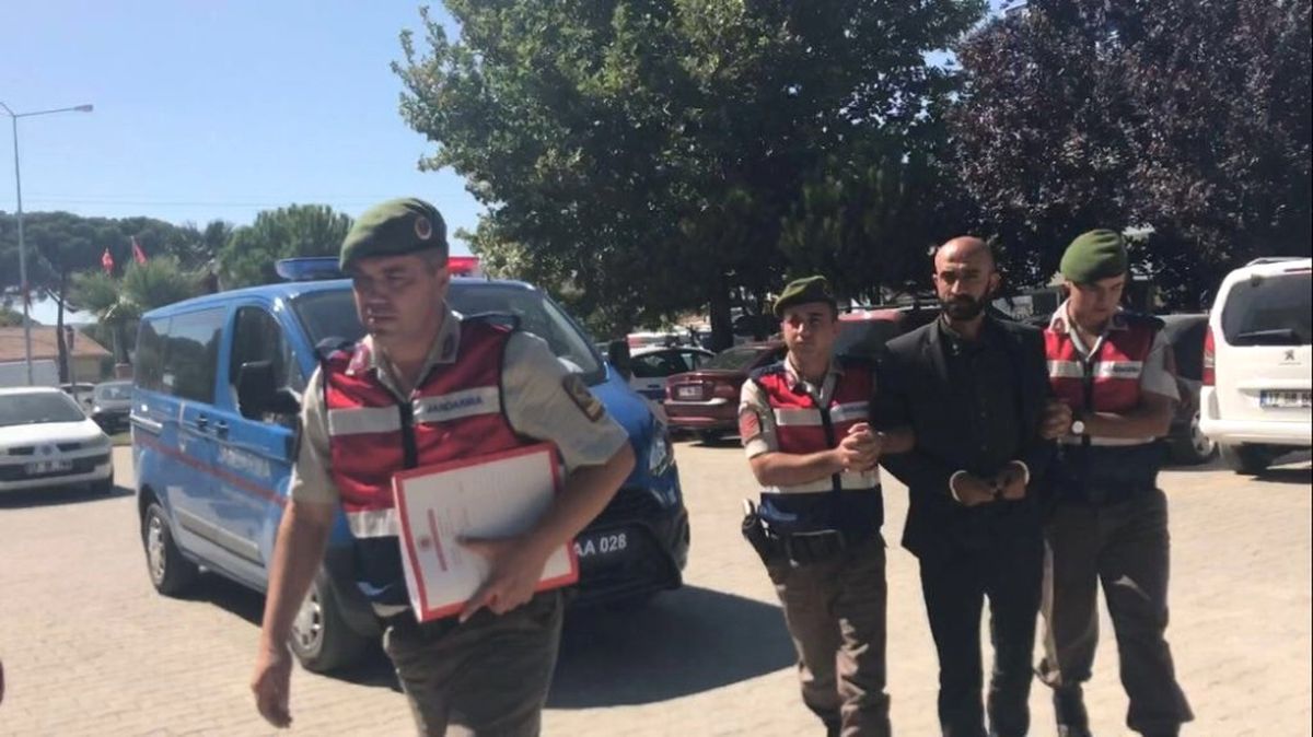 Çanakkale\'de 1,5 Ton Esrar Yakalanması...