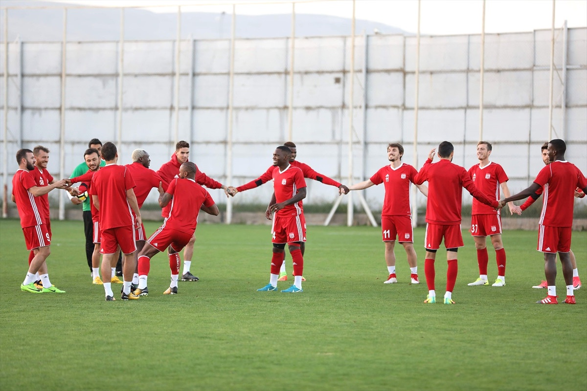 Demir Grup Sivasspor\'da Osmanlıspor Maçı Hazırlıkları
