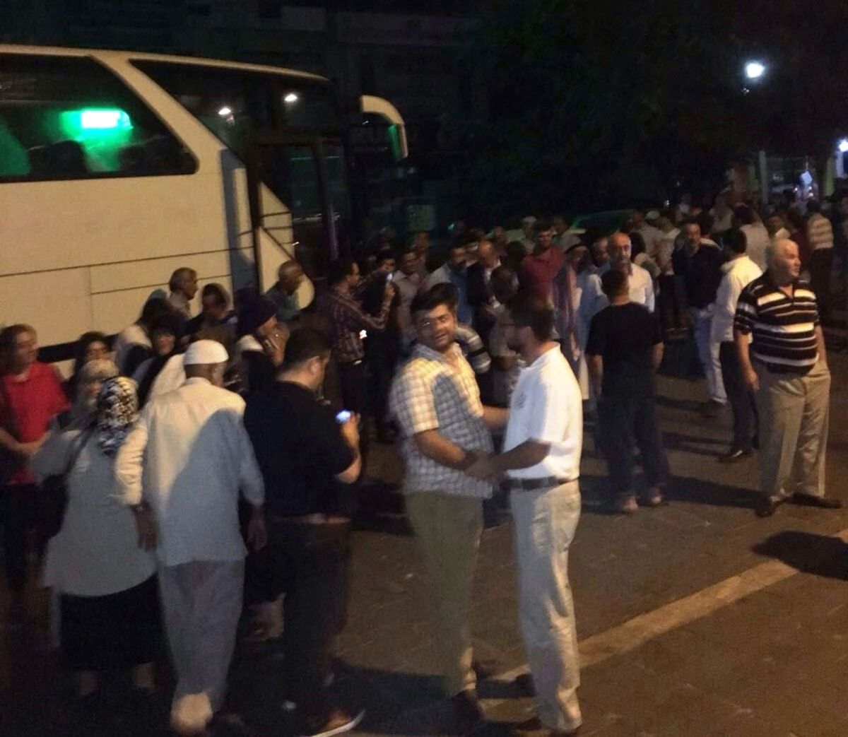 Denizlili Hacılar Dualar ile Karşılandı