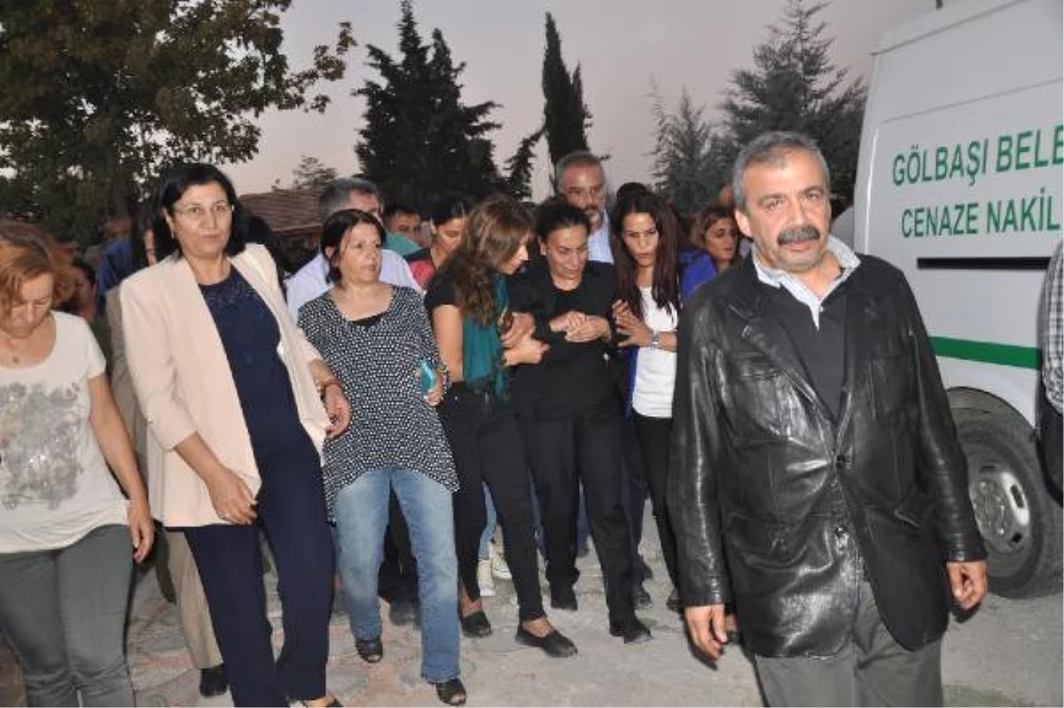 Dha Ankara - Hdp\'li Aysel Tuğluk, Annesinin Cenazesine Katıldı