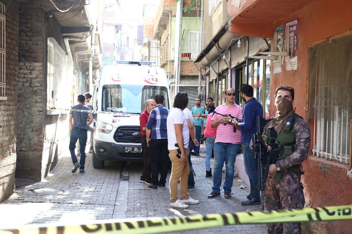 Diyarbakır\'daki Patlamayla İlgili 1 Kişi Gözaltına Alındı
