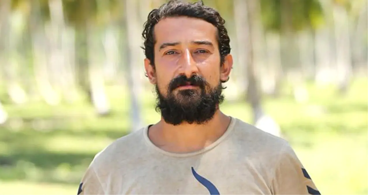 Eski Fenerbahçeli Serhat Akın, Robin van Persie\'ye Sahip Çıktı