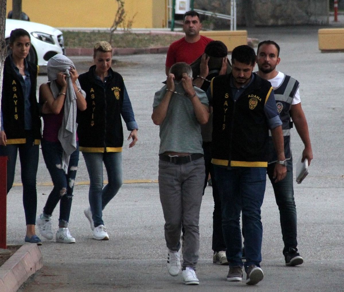 Eskort Sitesi Operasyonunda İzdivaç Programına Katılan Gençte Gözaltına Alındı