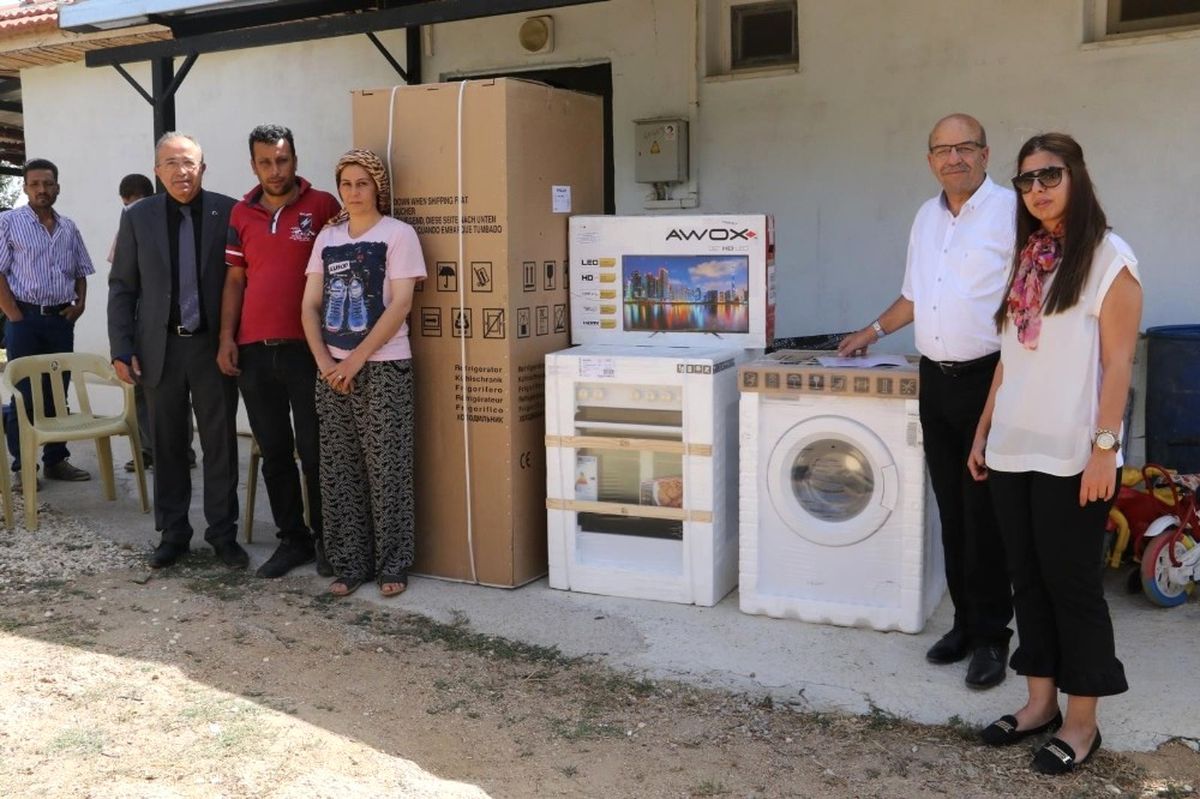 Evi Yanan Aileye Manisa Büyükşehir\'den Yardım Eli