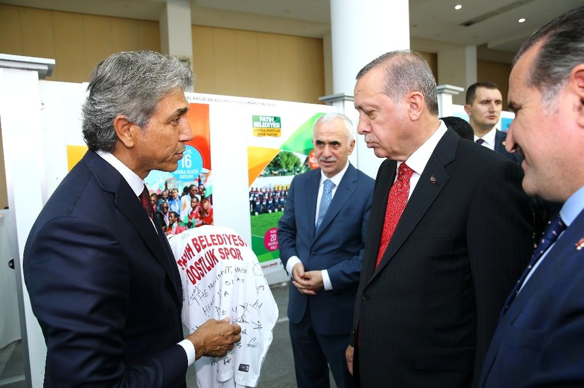 Fatih Belediyesine Cumhurbaşkanı Erdoğan\'dan Ödül