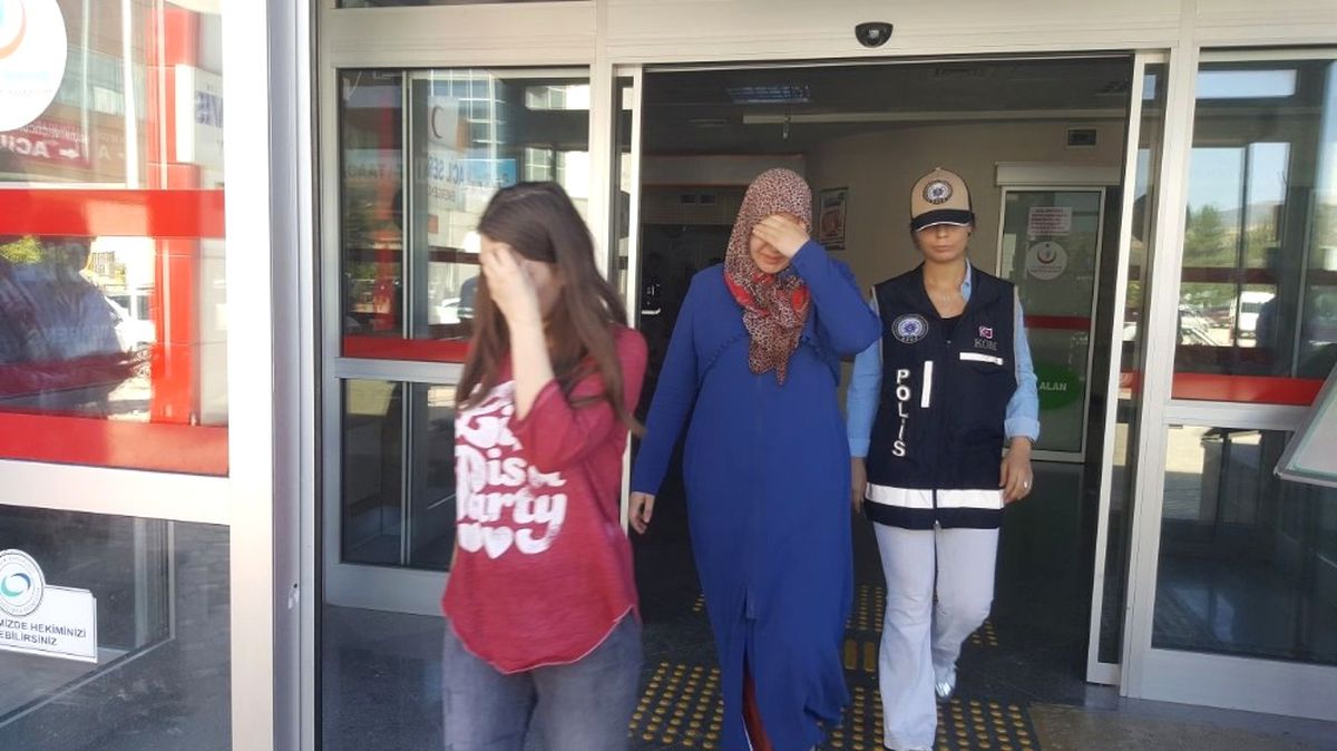 Fetö\'nün "Hakim ve Savcı Çalışma Evlerine" Yönelik 6 İlde Operasyon