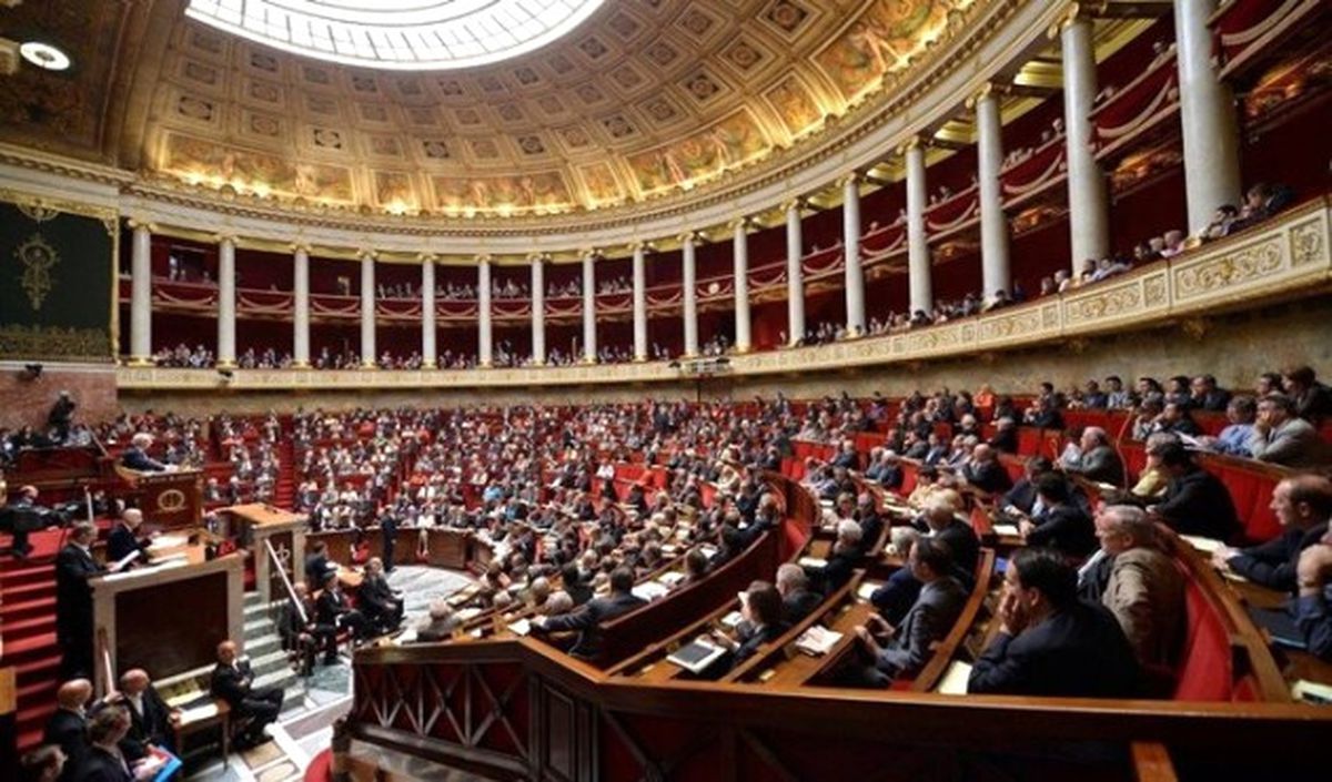 Fransa, Çalışma Yasasında Geri Adım Atmıyor