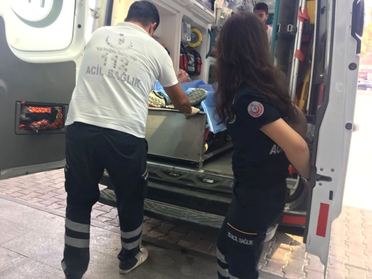 İskeleden Düşen İşçi Yaralandı
