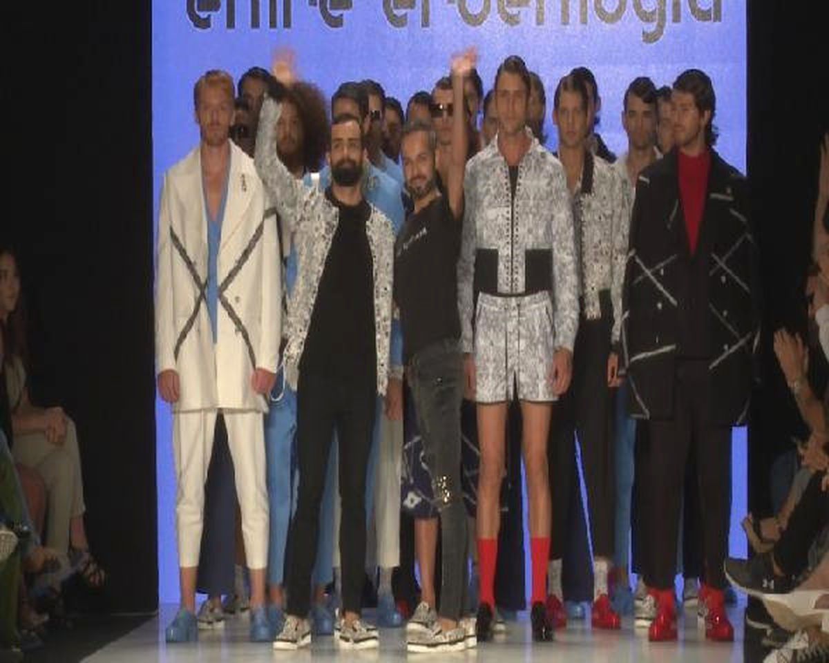 İstanbul Moda Haftasında Gökhan Türkmen de Podyuma Çıktı