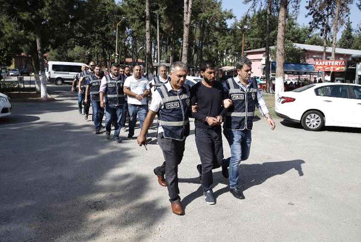 Kalaşnikofla Eğlence Tesisini Bastılar