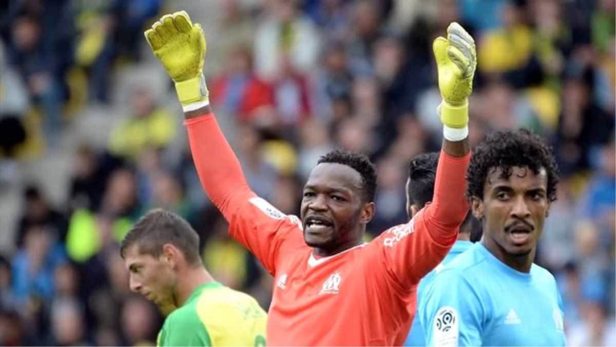 Konyaspor Maçı Öncesi Marsilya\'da Mandanda Şoku