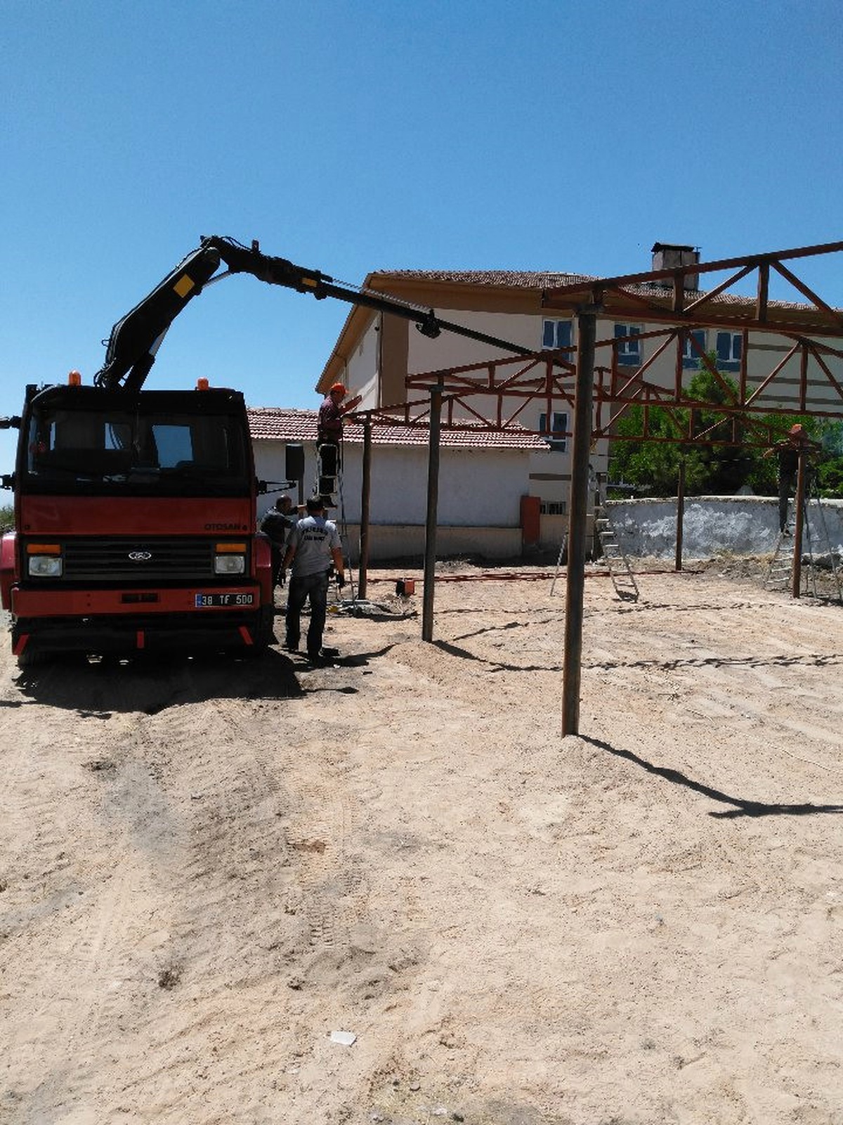 Köylerde Taziye Yeri Yapım Çalışmaları Devam Ediyor