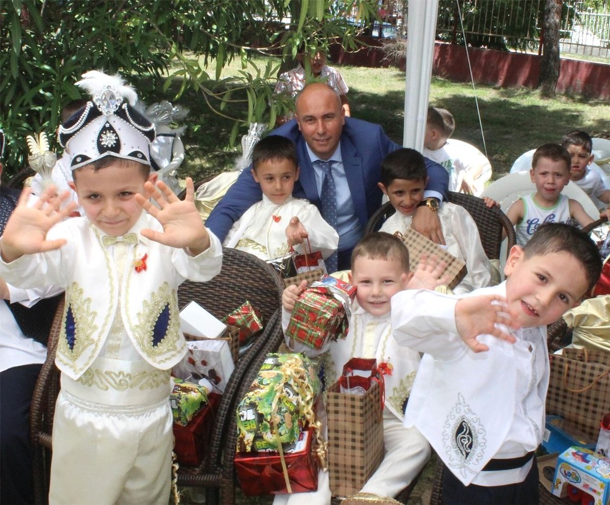 Tekkeköy\'de Sünnet Şöleni