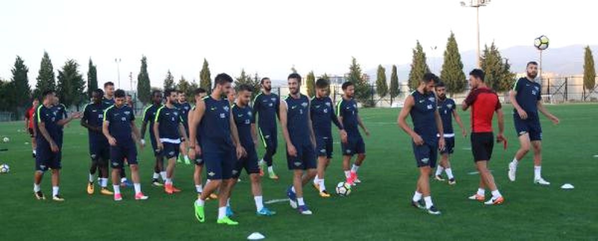 Teleset Mobilya Akhisarspor: "Bu Sezon Lig Çok Zorlu Geçiyor"