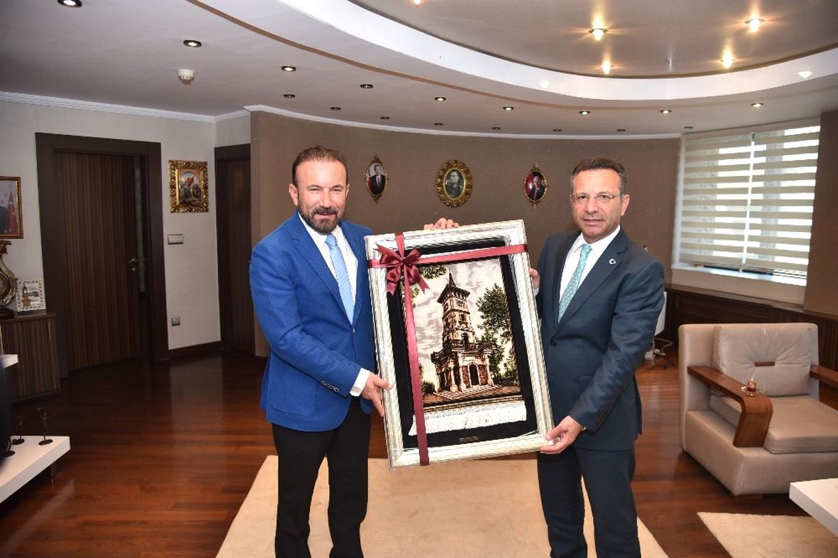 Vali Aksoy\'dan Doğan\'a İadeyi Ziyaret