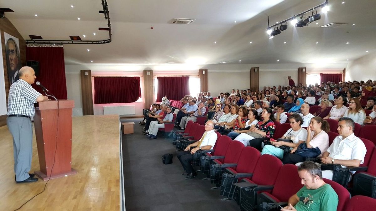 Yenilenen Öğretim Programları Seminerle Anlatıldı