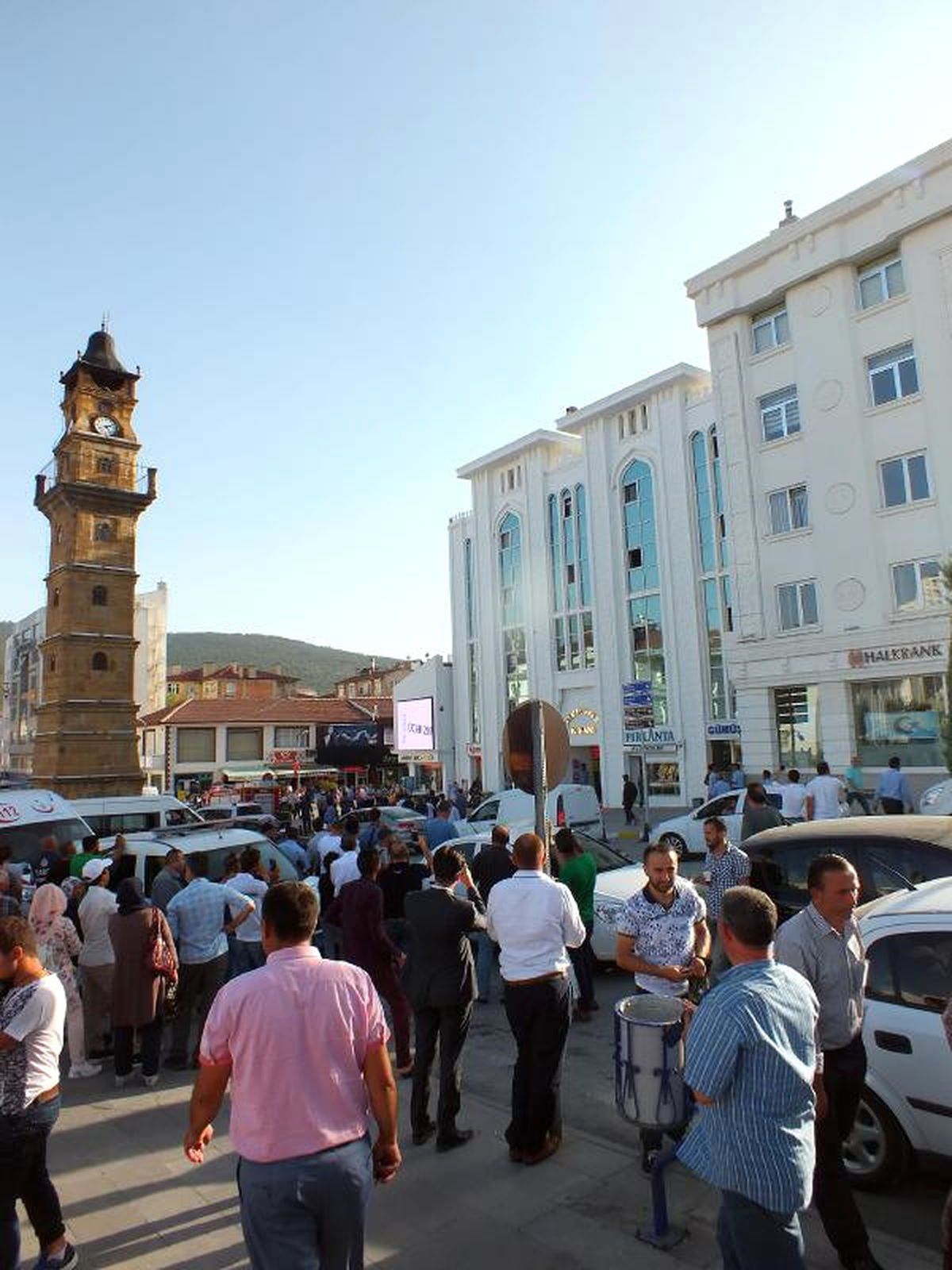 Yol Parası Bulamayınca İntihar Girişiminde Bulundu