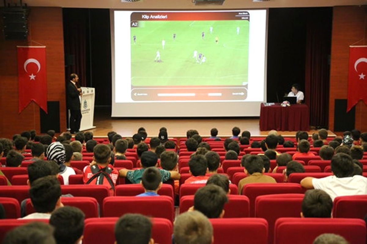 Amatör Kulüp Oyuncularına Yeni Kurallar Semineri