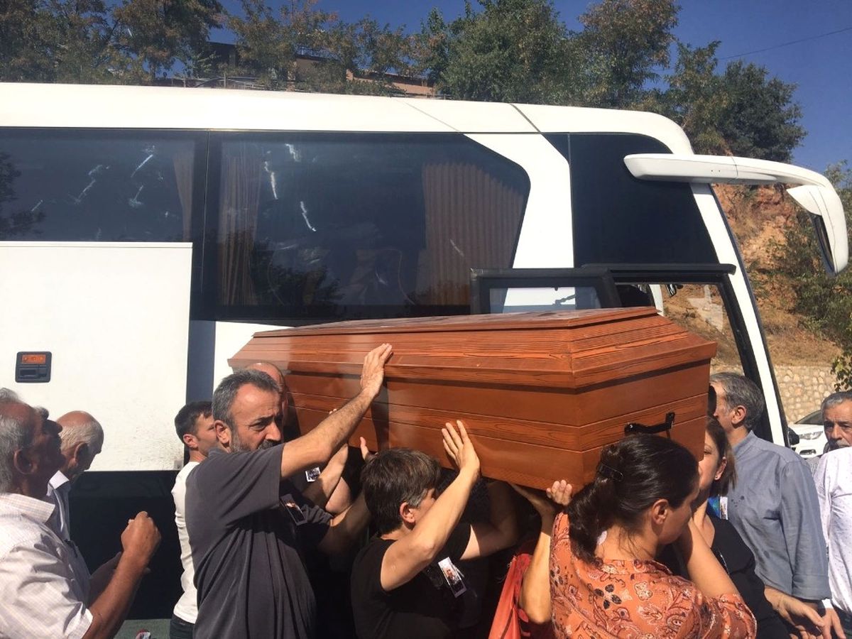 Aysel Tuğluk\'un Annesinin Cenazesi Tunceli\'ye Getirildi
