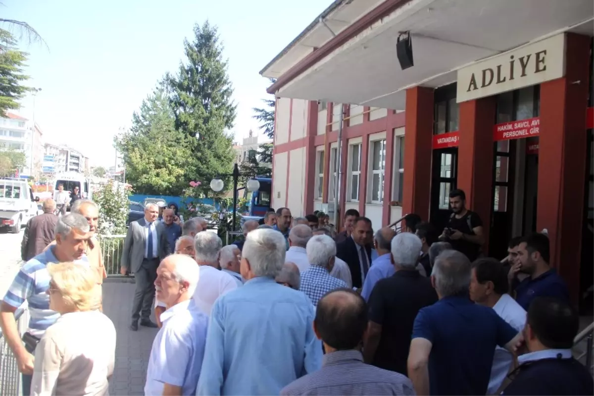 Bolu MHP\'de 400 İstifa