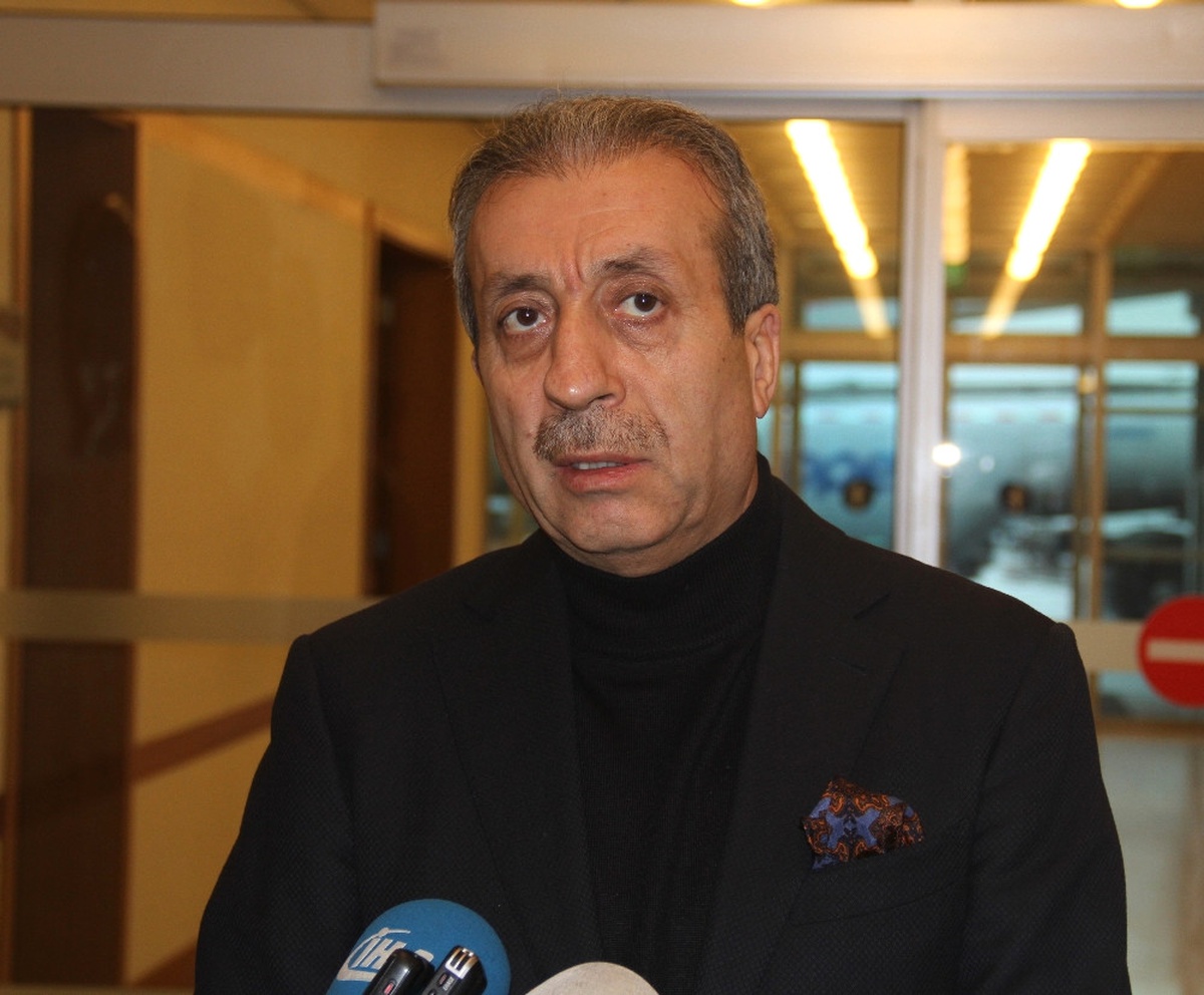 Cenazeye Saygı Gösterilmesi Gerekiyor"