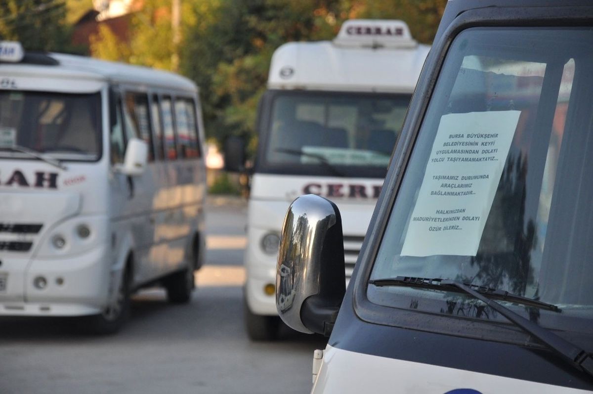 Cerrahlı Minibüsçülerden Eylem