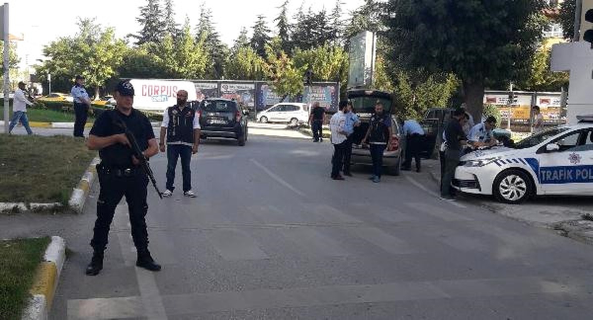 Çorum\'da Ki \'Narko-sokak\' Uygulamasında 17 Bin TL Para Cezası Kesildi