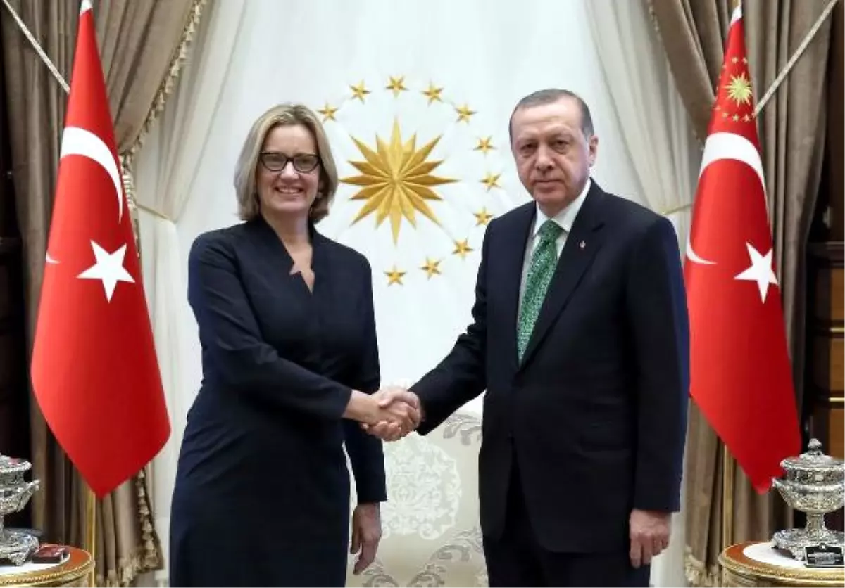 Cumhurbaşkanı Erdoğan, Birleşik Krallık İçişleri Bakanı Rudd\'u Kabul Etti