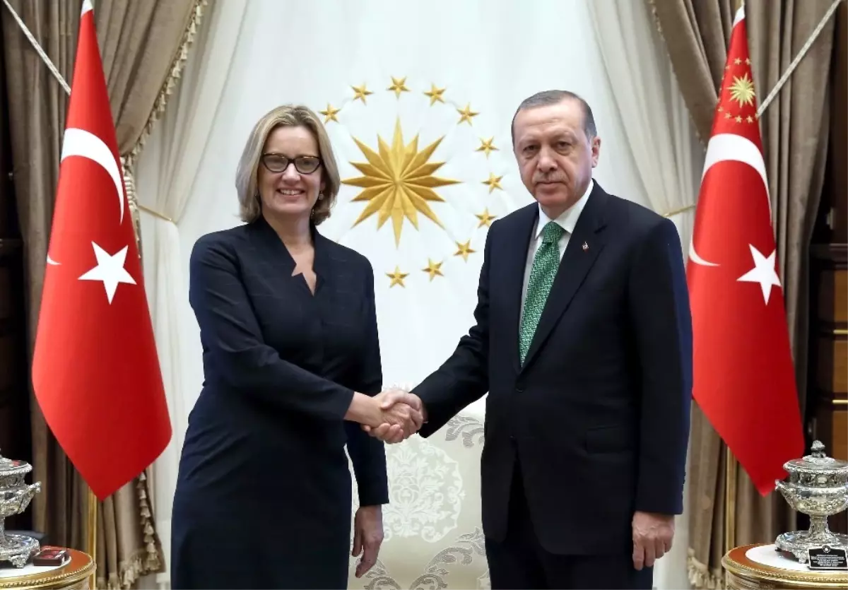 Cumhurbaşkanı Erdoğan, İngiltere İçişleri Bakanı Rudd\'u Kabul Etti