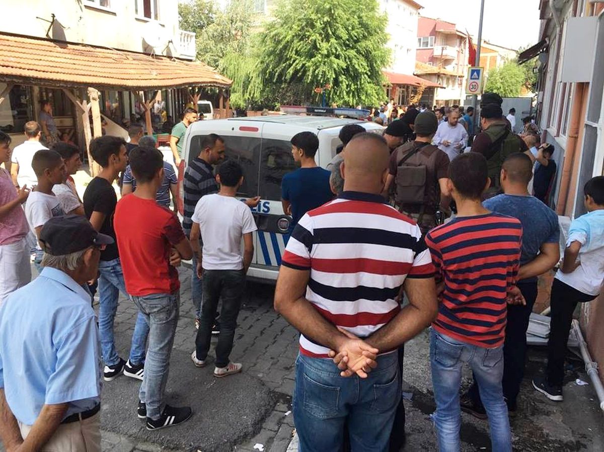 Edirne\'de İki Mahallenin Kavgasını Vali Tatlıya Bağladı