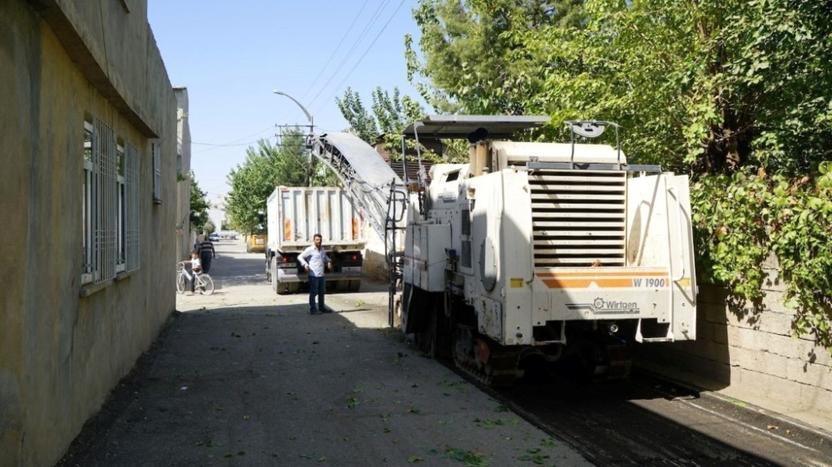 Eski Zey Caddesinde Freze Çalışması Yapılıyor