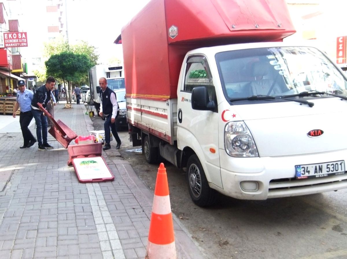 Gebze\'de Kaldırım İşgaline İzin Yok