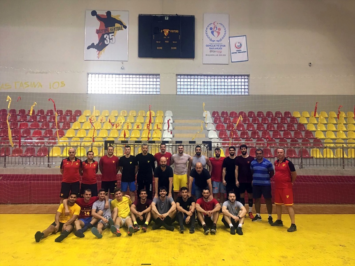Göztepe\'den Bülent Özkul Spor Salonu\'na Veda