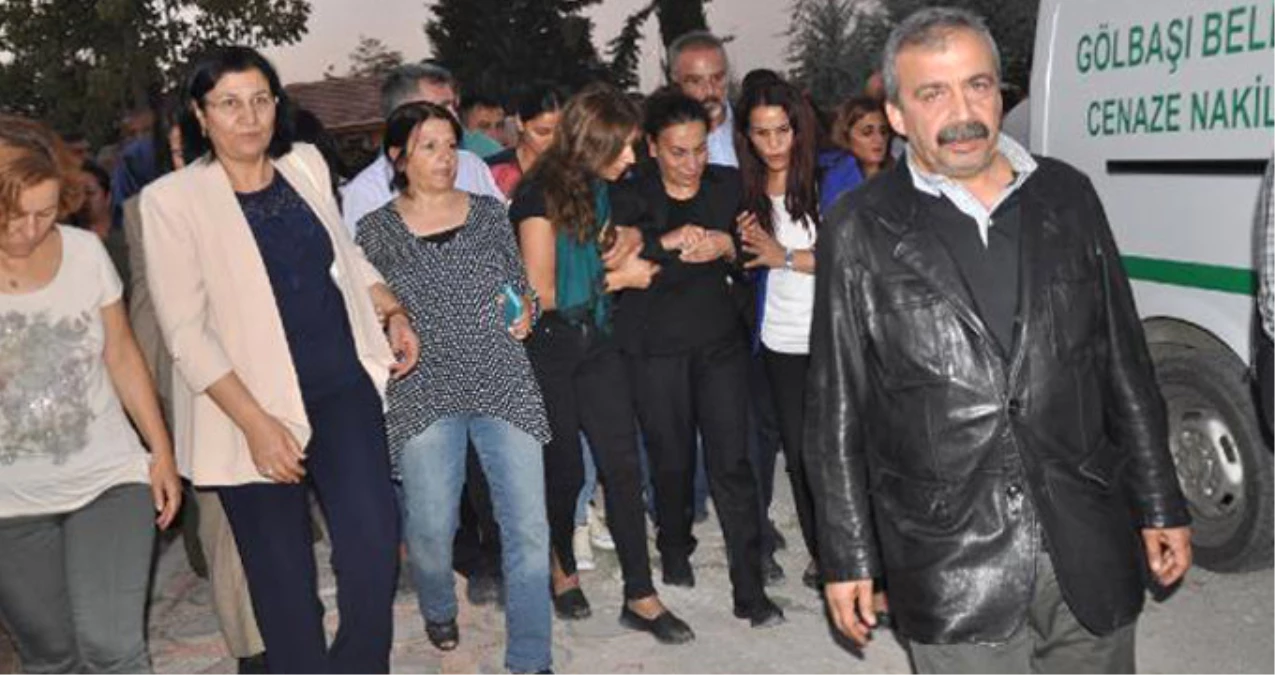 HDP\'li Tuğluk\'un Annesinin Cenazesinde Çıkan Olaylara, Başsavcılıktan Soruşturma: Gözaltılar Var