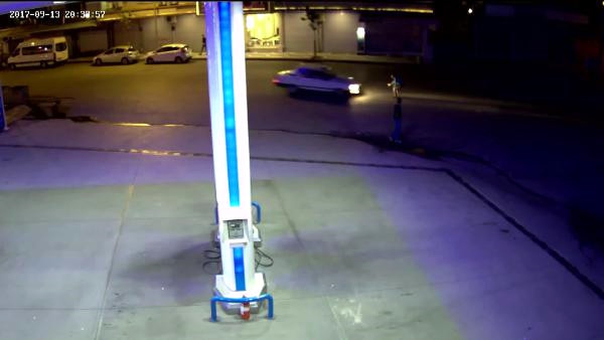 Otomobilin Yayaya Çarpması Güvenlik Kamerasında